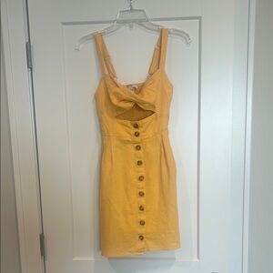 Forever 21 Yellow Ruched Bodycon Mini Dress. Size Medium.